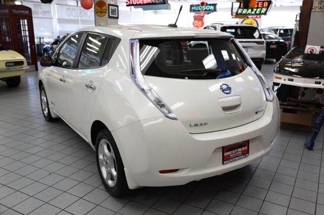 2012 nissan leaf sv