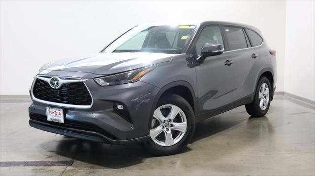 2024 toyota highlander le