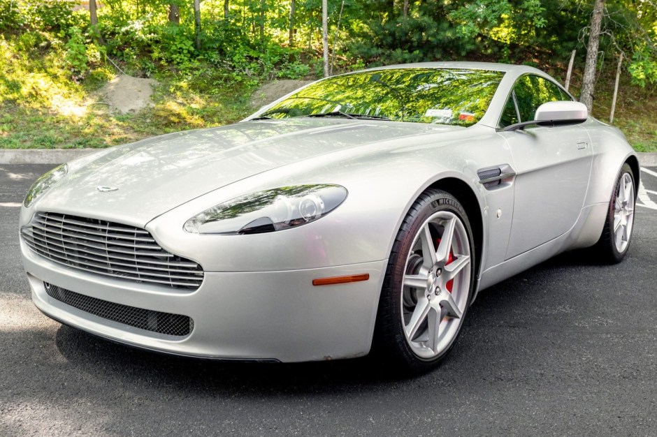2007 aston martin v8 vantage coupe 6-speed