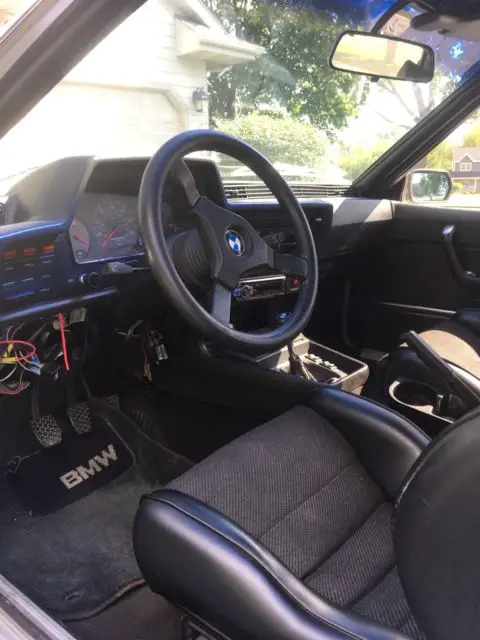 1979 bmw modle: 635 csi silver 2 door