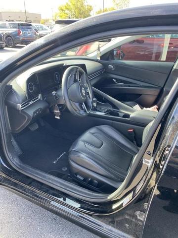 2022 hyundai elantra limited