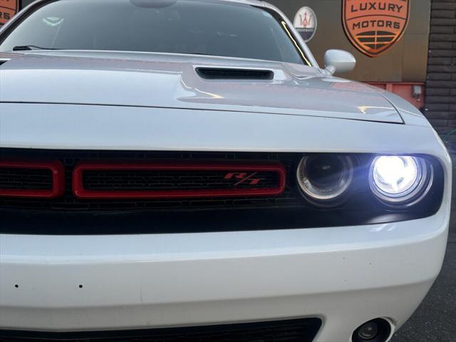 2015 dodge challenger r/t plus