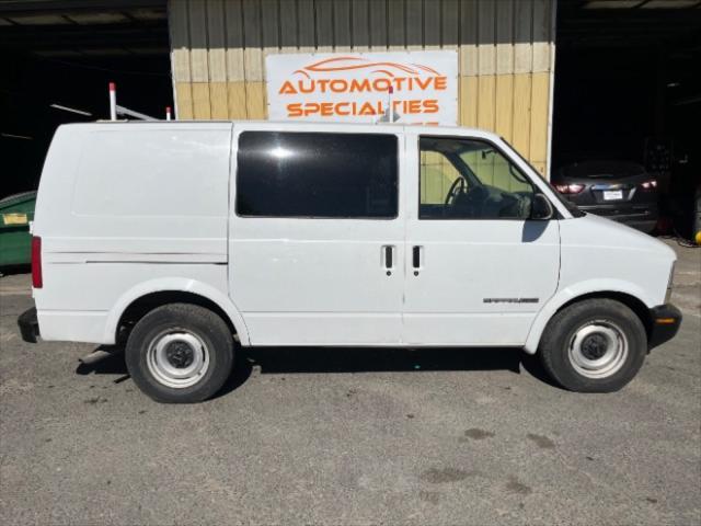 2000 gmc safari awd