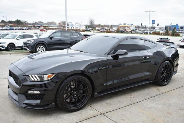2019 ford shelby gt350 base