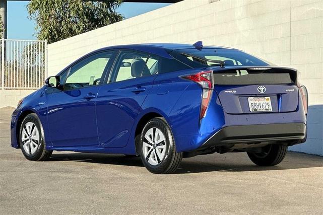 2017 toyota prius four
