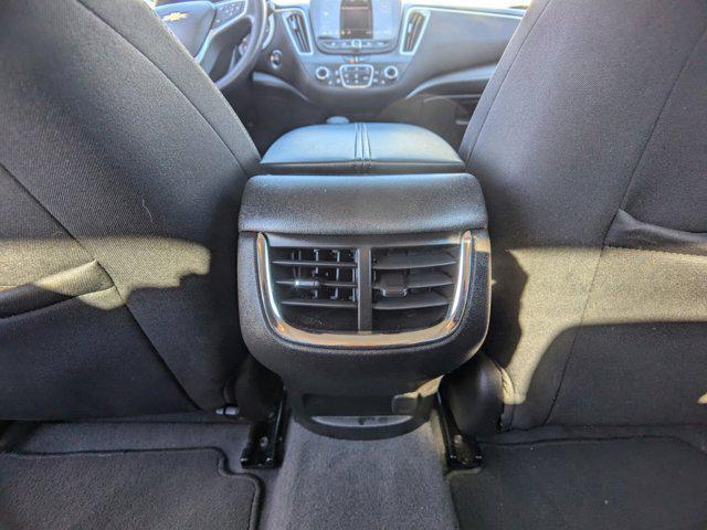 2022 chevrolet malibu fwd lt