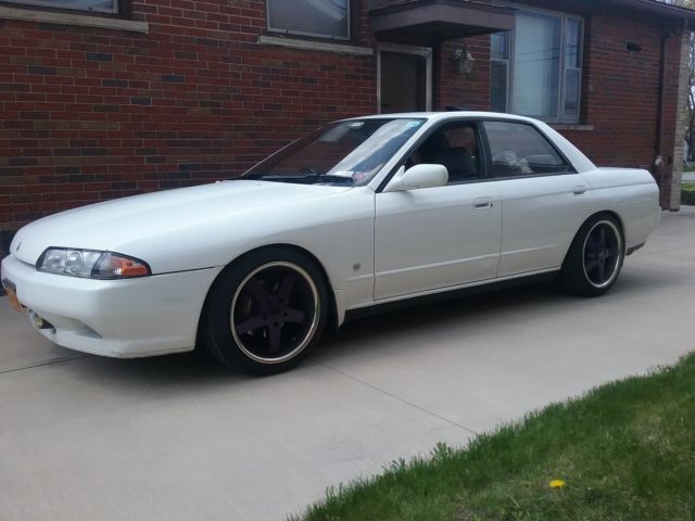 1989 nissan skyline gts-t sedan