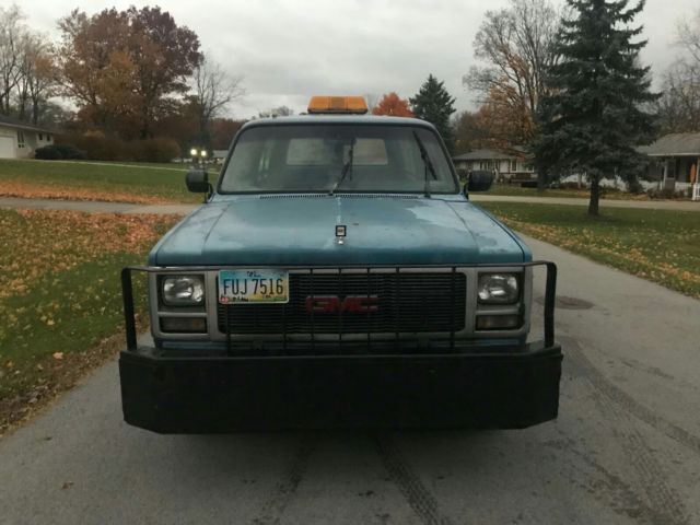 1990 gmc 2500 4x4 suburban 67,000 original miles diesel