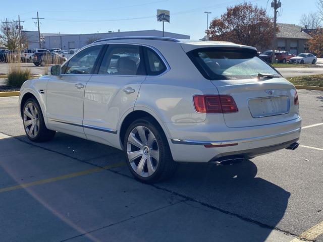 2019 bentley bentayga v8