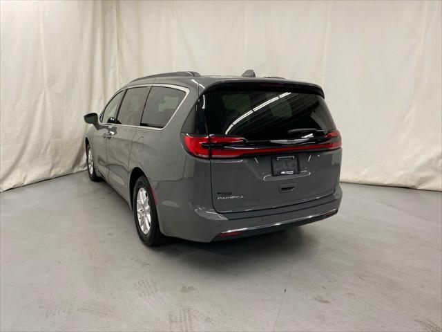 2022 chrysler pacifica touring l
