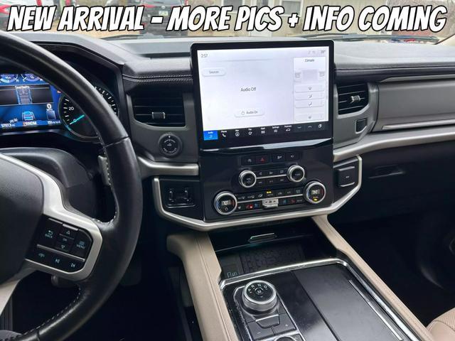 2022 ford expedition xlt