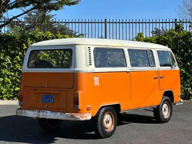 1972 volkswagen bus *sat since 1986