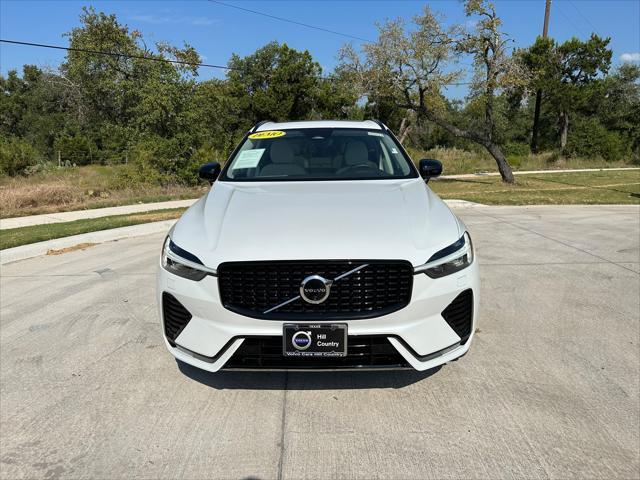 2024 volvo xc60 b5 plus dark theme