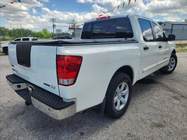 2011 nissan titan sv