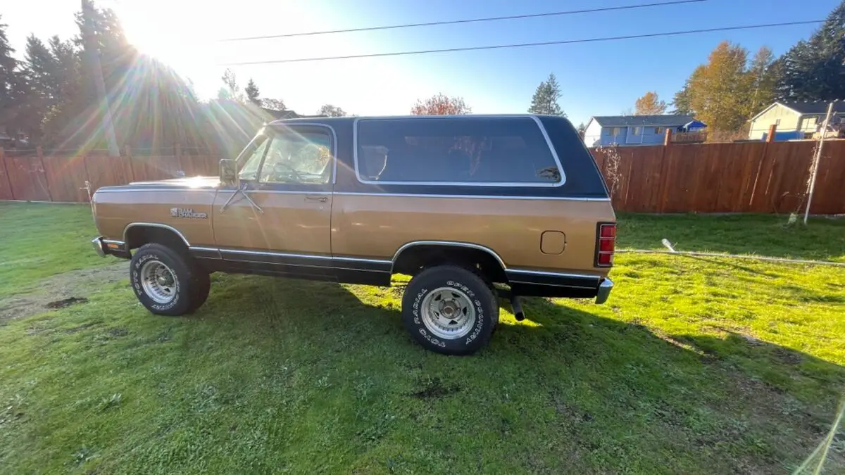 1985 dodge ram charger wagon 4x4 318 v8 auto worldwide low reserve buy it now