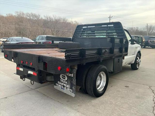 2005 ford f-350 165w.b. 2d