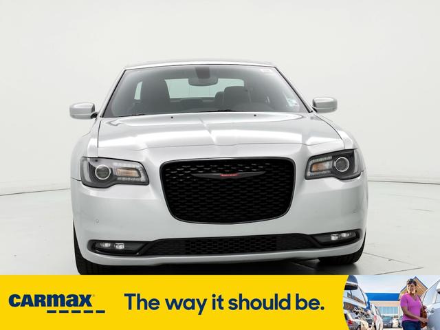2023 chrysler 300 s