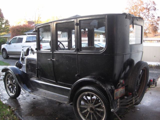 1927 ford model t fordor
