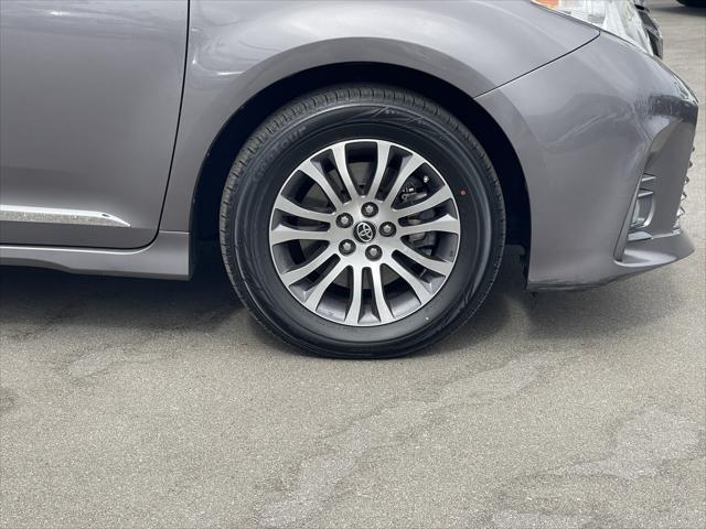 2019 toyota sienna xle
