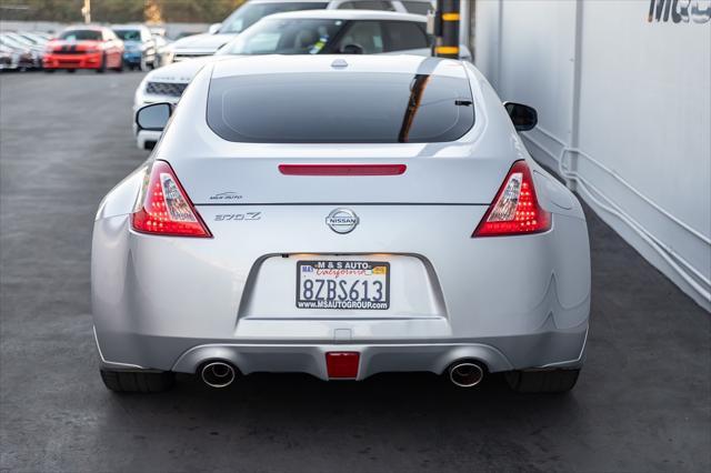 2015 nissan 370z touring