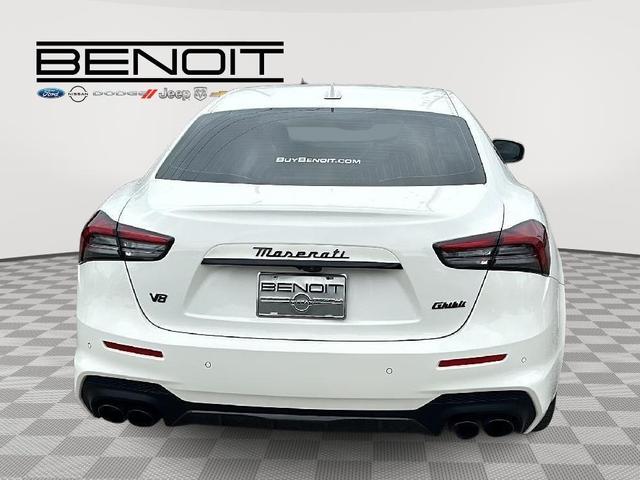 2022 maserati ghibli trofeo