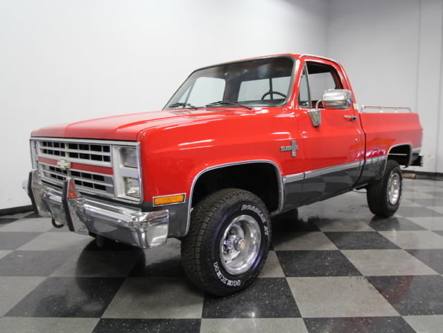 great body & paint, loaded, 350 efi v8, 700r4 auto, 4x4, a/c. pwr win, etc, nice