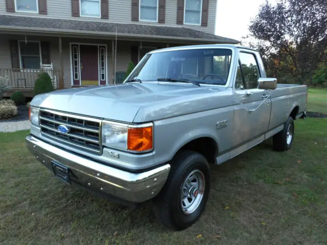1989 ford f-150 4x4 2,811 original miles truck is in new condition 100% orig