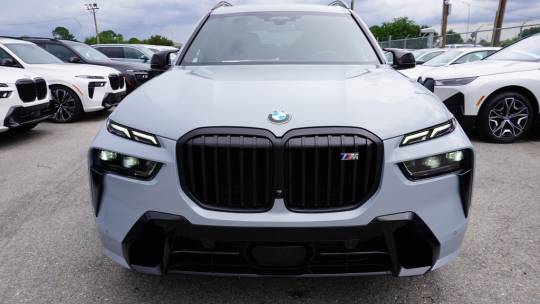 2025 BMW X7