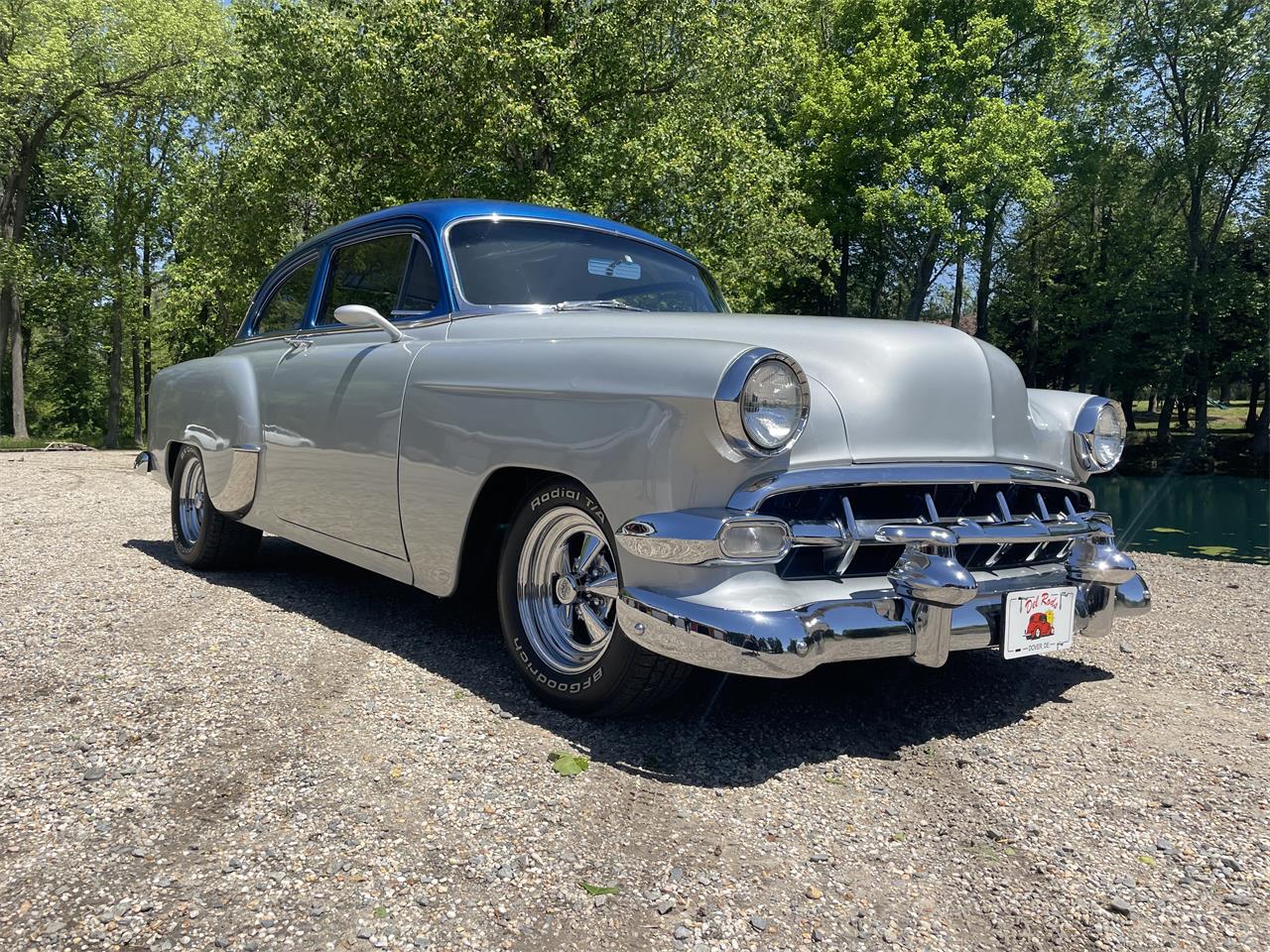 chevrolet 210 blue/silver