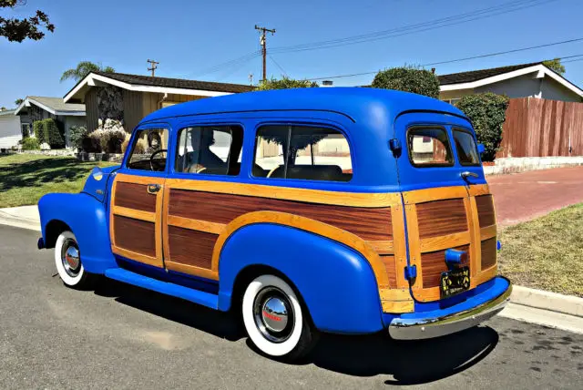 1952 chevrolet suburban woody