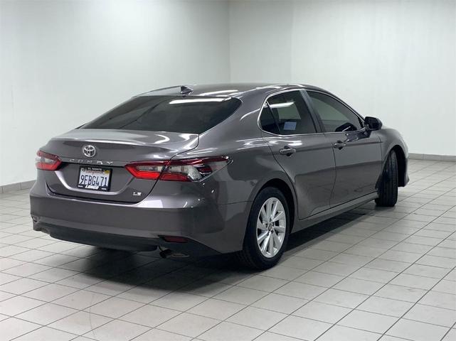 2023 toyota camry le