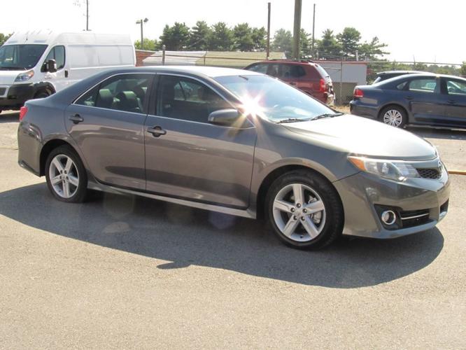 used 2013 toyota camry se sedan marietta, ga 30060 for sale in marietta, georgia