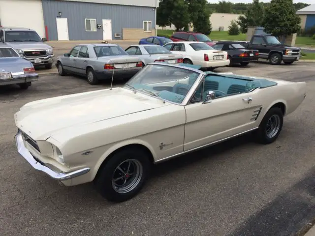 1966 mustang convertible 289 c4 power steering, brakes, manual top rust free tx