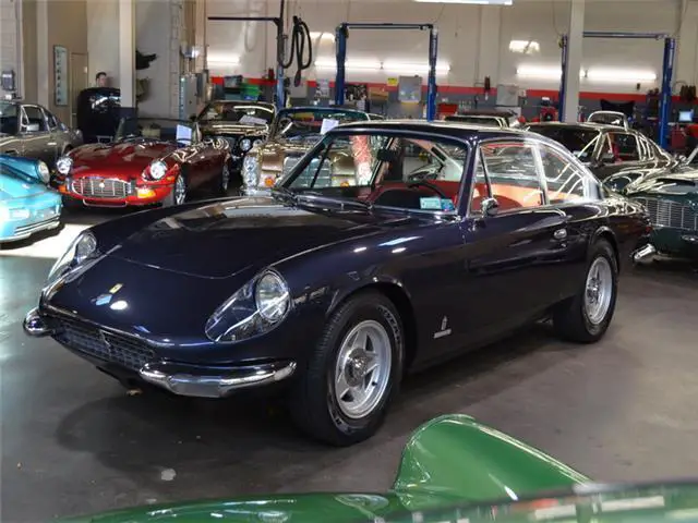 365 gt 2+2 - restored - matching numbers - exceptional!