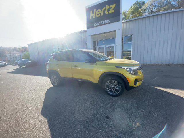 2022 kia seltos s