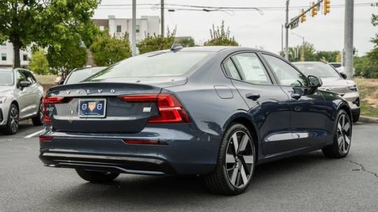 2024 volvo s60 recharge t8 plus dark theme