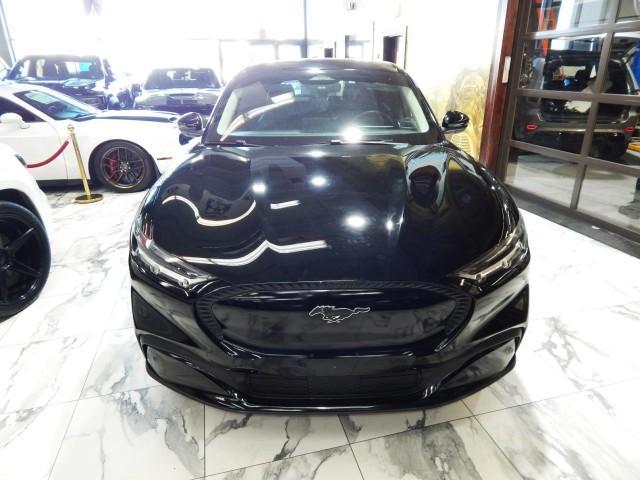 2021 ford mustang mach-e select