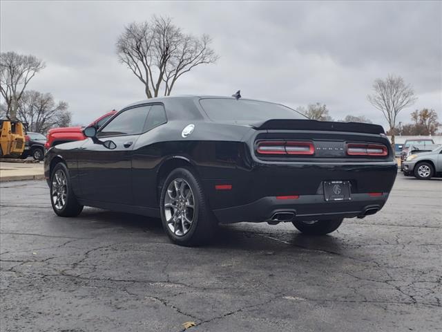 2017 dodge challenger gt
