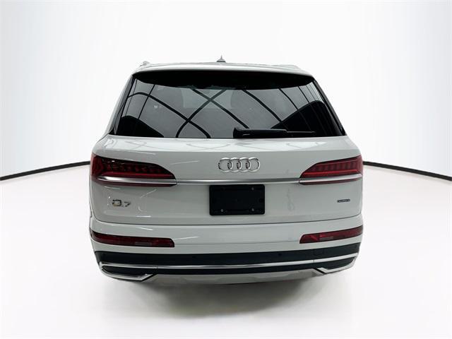 2022 audi q7 55 premium plus
