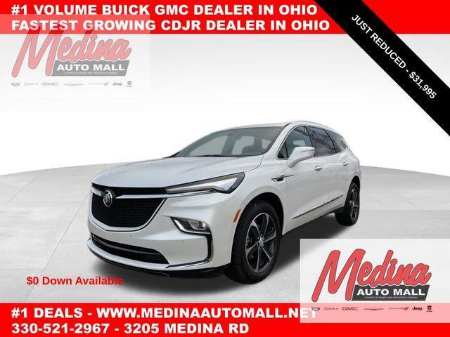 2022 buick enclave essence