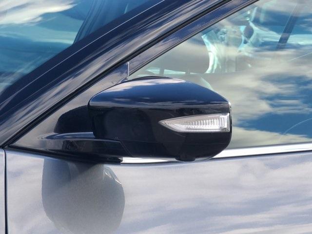 2021 nissan maxima sr