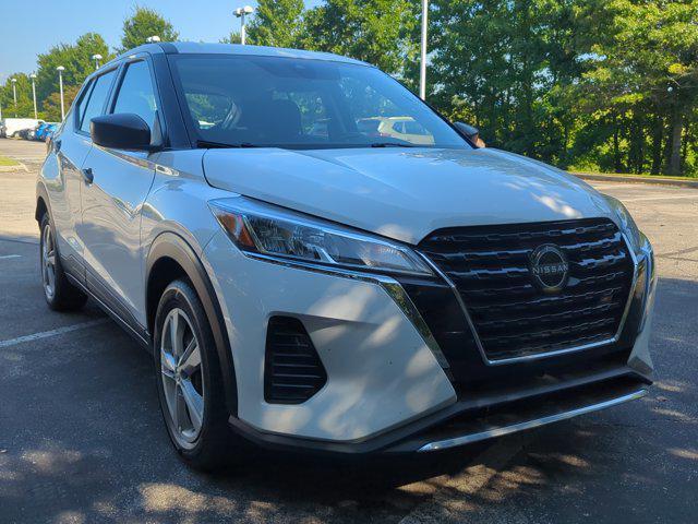 2022 nissan kicks s
