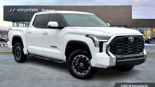 2022 toyota tundra sr5