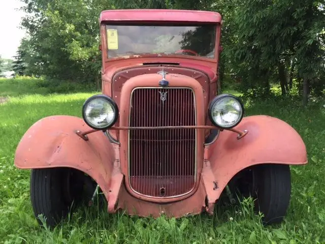 1934 ford hot-rod pickup truck