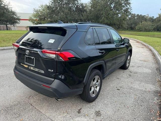 2022 toyota rav4 xle
