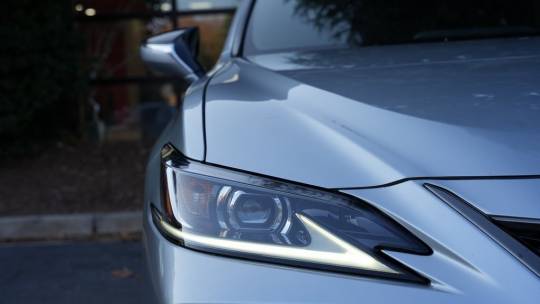 2022 Lexus ES