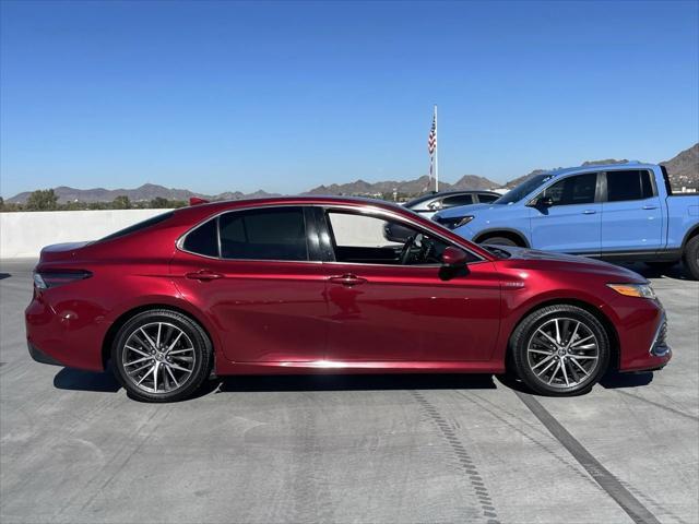 2021 toyota camry hybrid xle