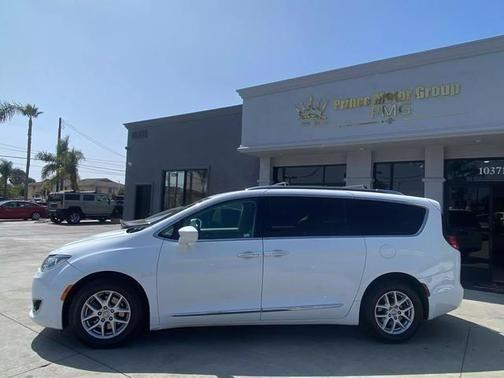 2020 chrysler pacifica