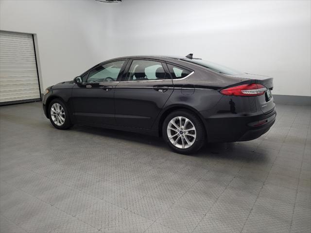 2019 ford fusion se