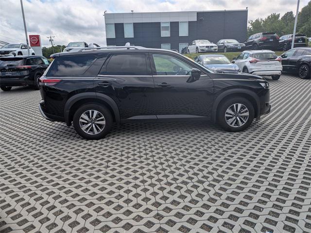 2023 nissan pathfinder sl 4wd